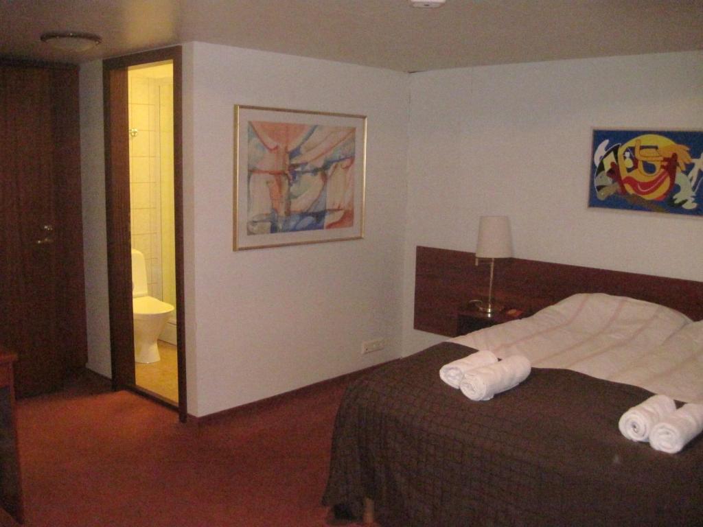 Hotel Capitano Neskaupstadur Quarto foto