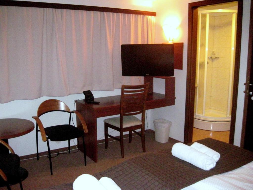 Hotel Capitano Neskaupstadur Quarto foto